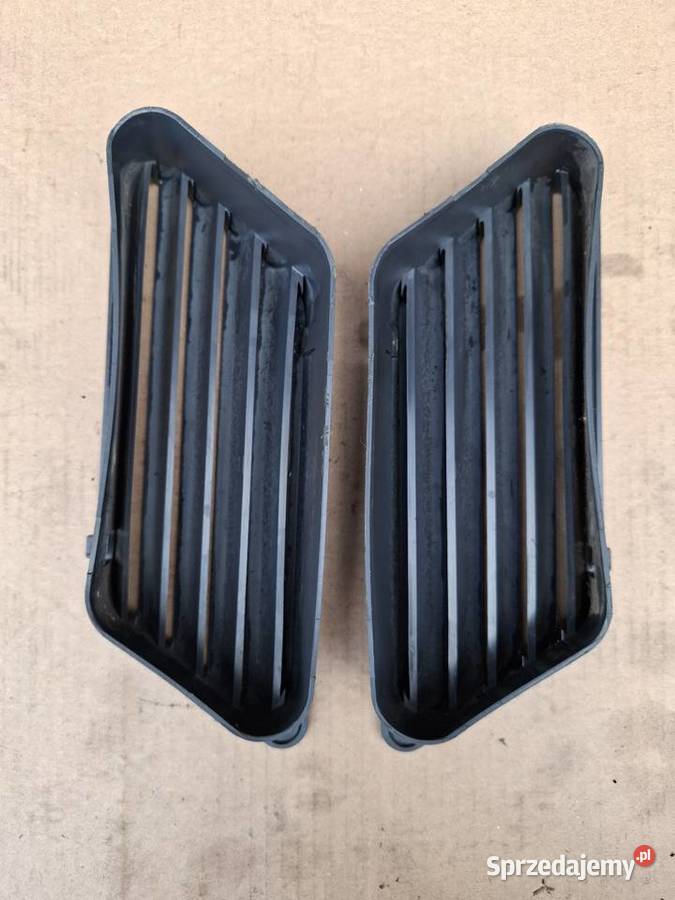 Boczne wloty powietrza kratki wlotu Fiat 126p Strzelce Opolskie
