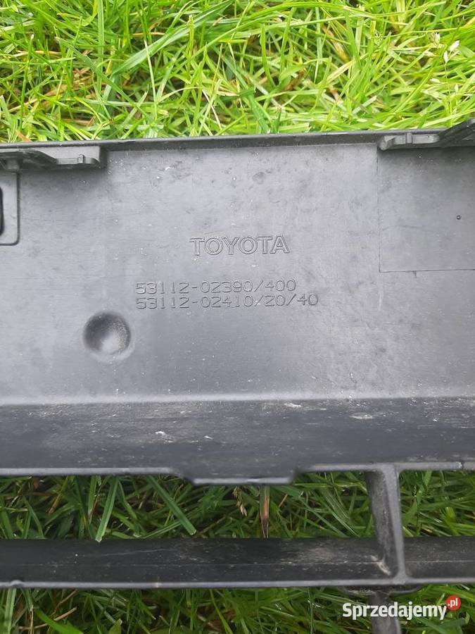 Toyota Auris II OE 5311202390 kratka zderzaka Reda