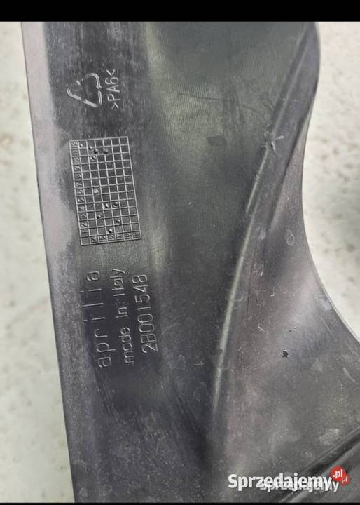 Aprilia TUONO V4 1100 16 owiewka osłona bok