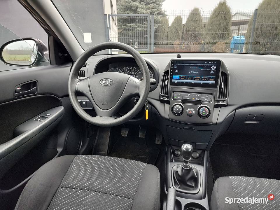 HYUNDAI I 30 14 BENZYNA Leszno