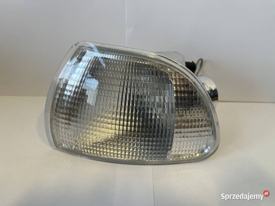 Nowy biały kierunkowskaz Fiat Siena Bytów
