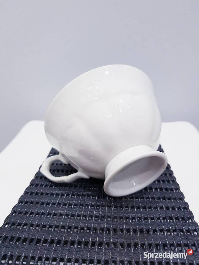 Stara porcelanowa filiżanka
