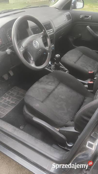 VW Golf 4 16 SR nieuszkodzony Golf