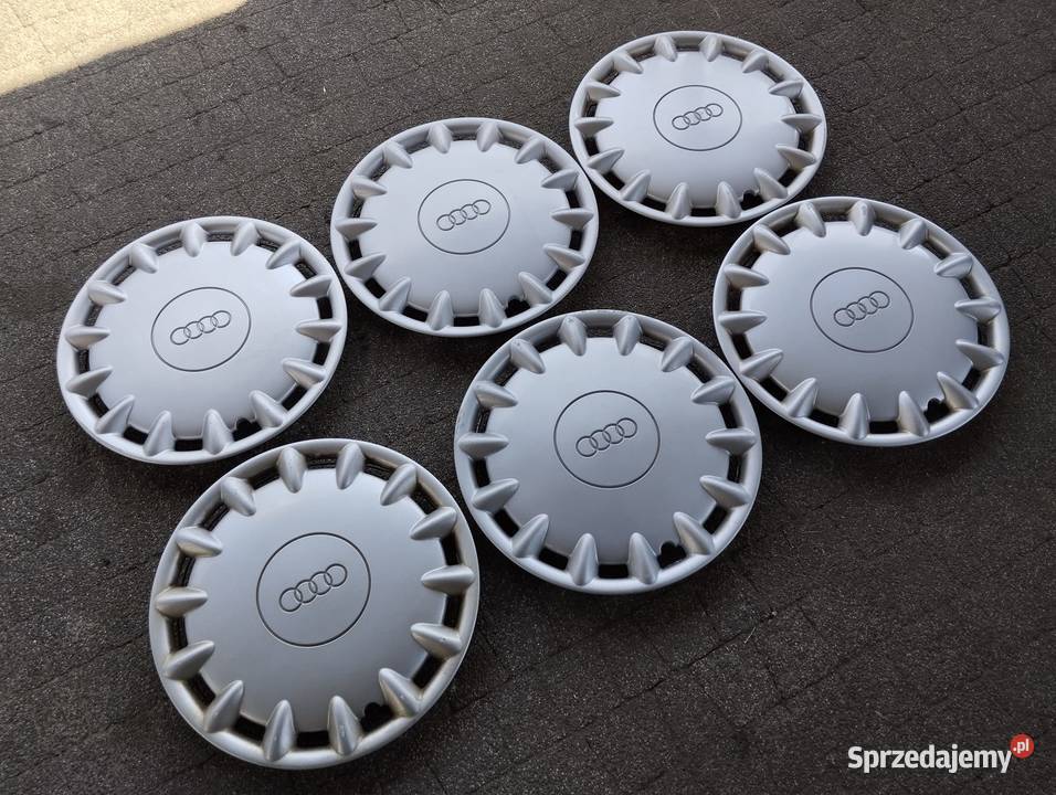 Kołpak Audi 15 8D0601147 sztukę oryginalny A4