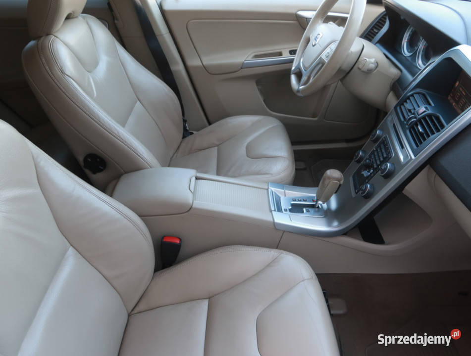 Volvo XC60 D4 biały XC 60 śląskie Katowice