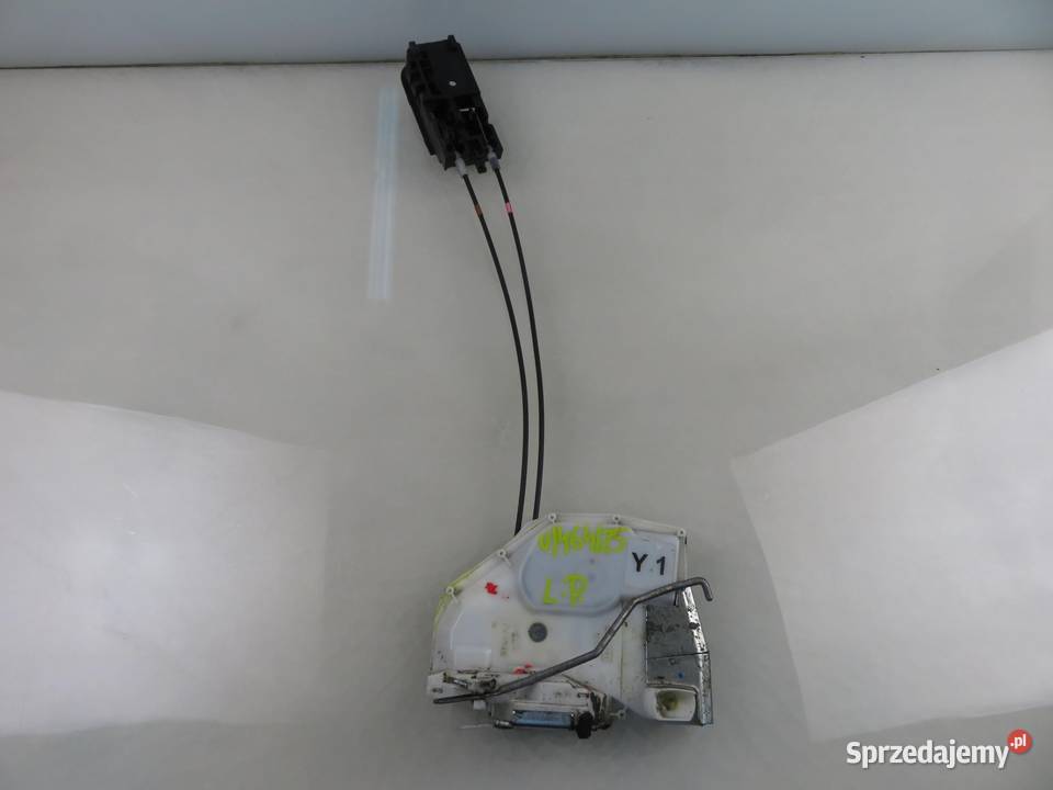 ZAMEK LEWY PRZEDNI FIAT SEDICI 8 PIN osobowe