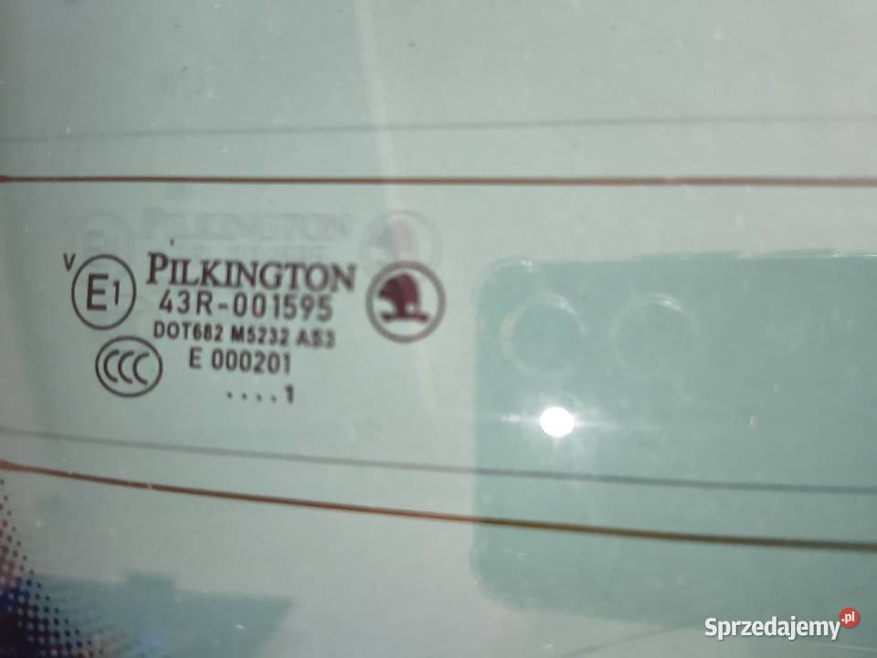 Szyba tylna tył skoda octavia kombi 2 II osobowe Złotów sprzedam