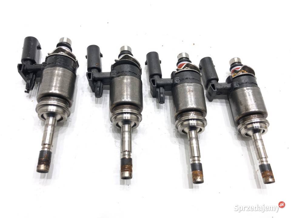 WTRYSKIWACZE KOMPLET AUDI Q3 II 04E906036AD 15 Wtryskiwacze