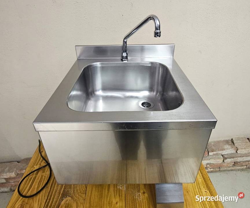 UMYWALKA BEZDOTYKOWA z maskownicą 450450x330 mm Góra