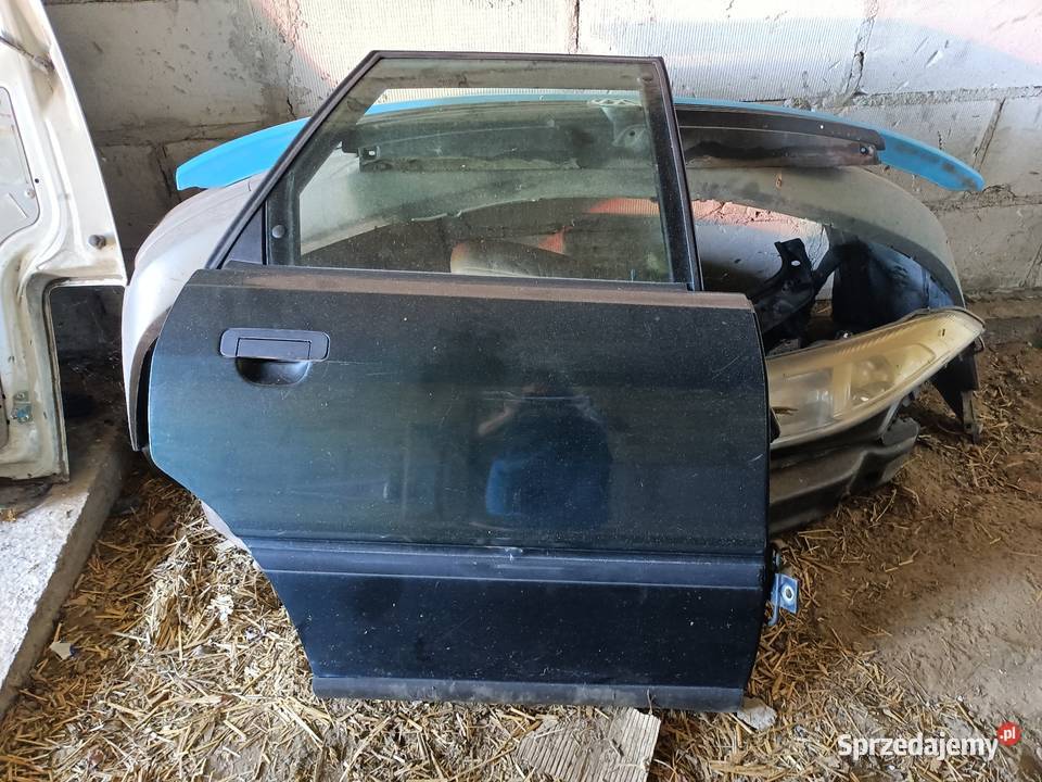 Audi 80 b4 avant na części sprzedam