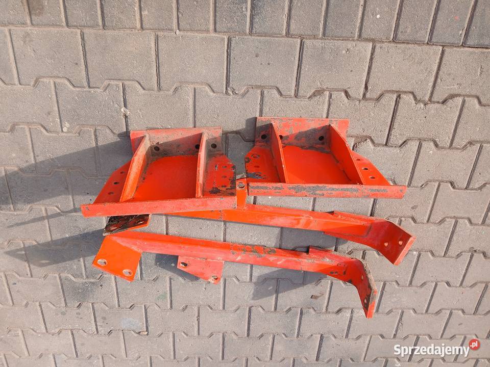 Wspornik podstawy błotników MF 255 ursus 3512 Lubcza