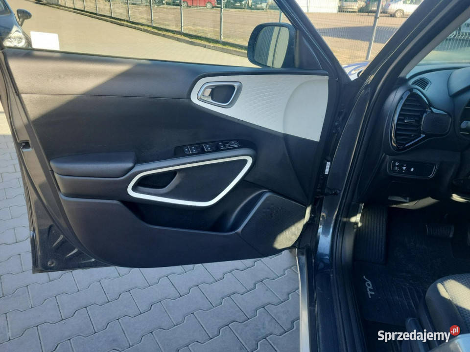 Kia Soul Elektryczny 204 64 KWh MNAVWINHP Salon aluminiowe felgi Bełchatów sprzedam