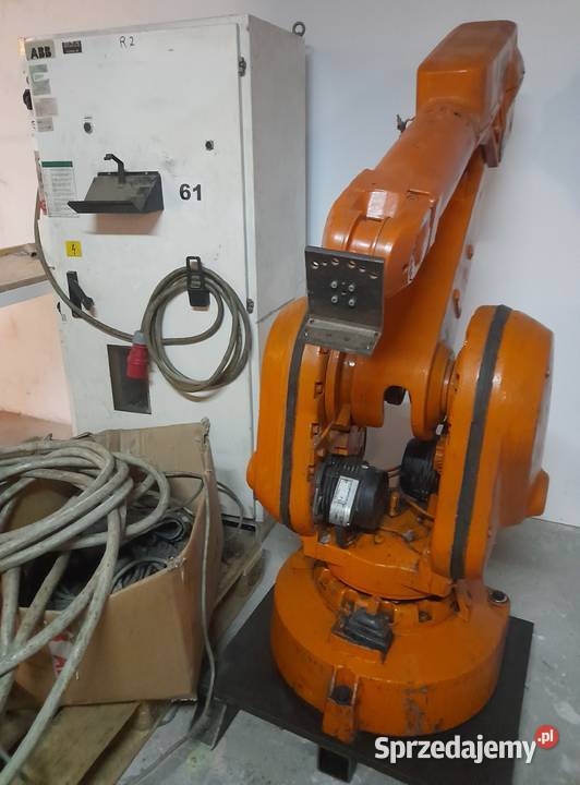 Robot ABB IRB2400 z zasięgiem 15 m