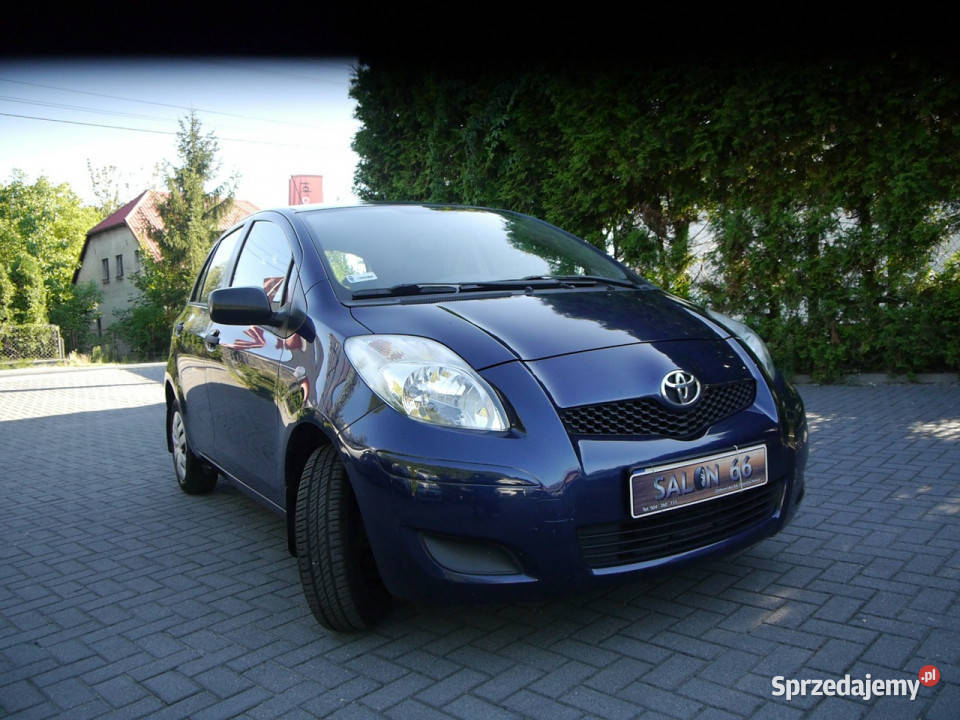 Toyota Yaris Salon Polska Stan b klima bez rdzy 998cm3 Częstochowa sprzedam
