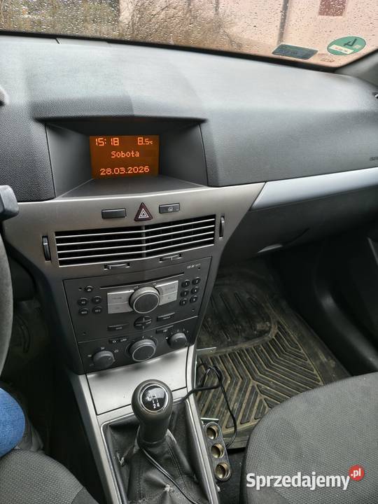 Opel Astra H 14 14 90 z gazem LPG 2005r 2 kpl podkarpackie Zarszyn
