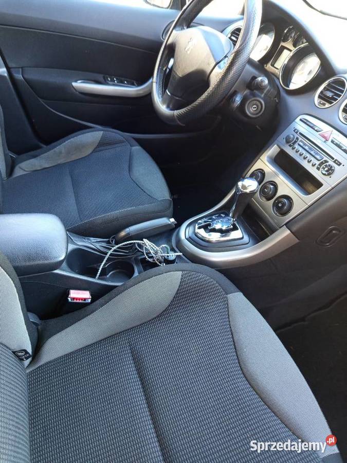 Peugeot 308 uszkodzony Niedrzwica Duża