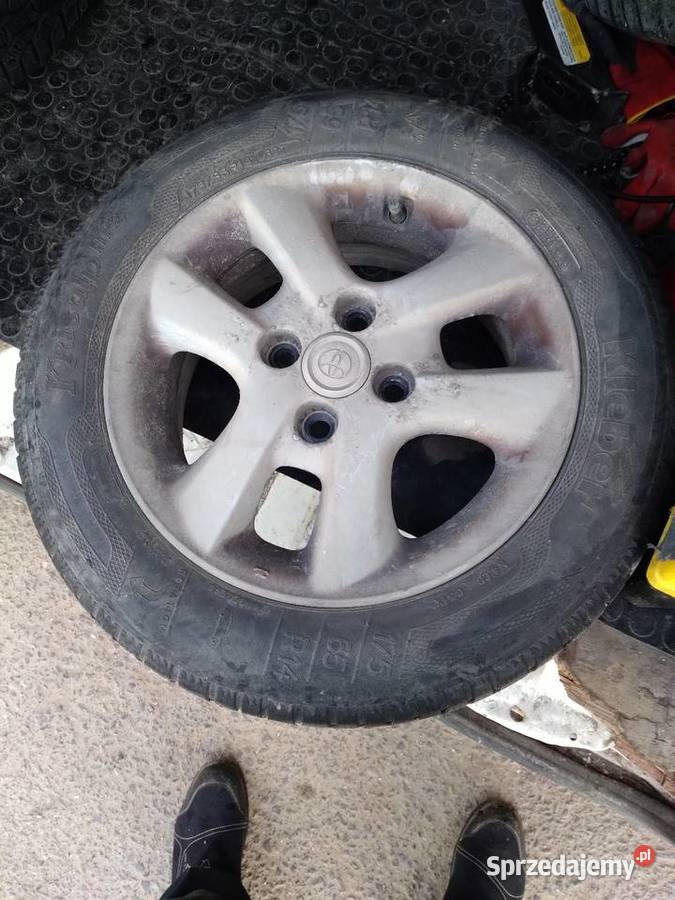Felgi z oponami toyota yaris 1 Luboń