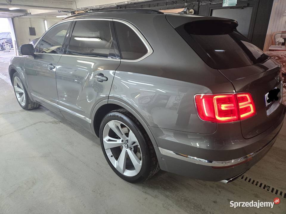 Bentley Bentayga 608KM