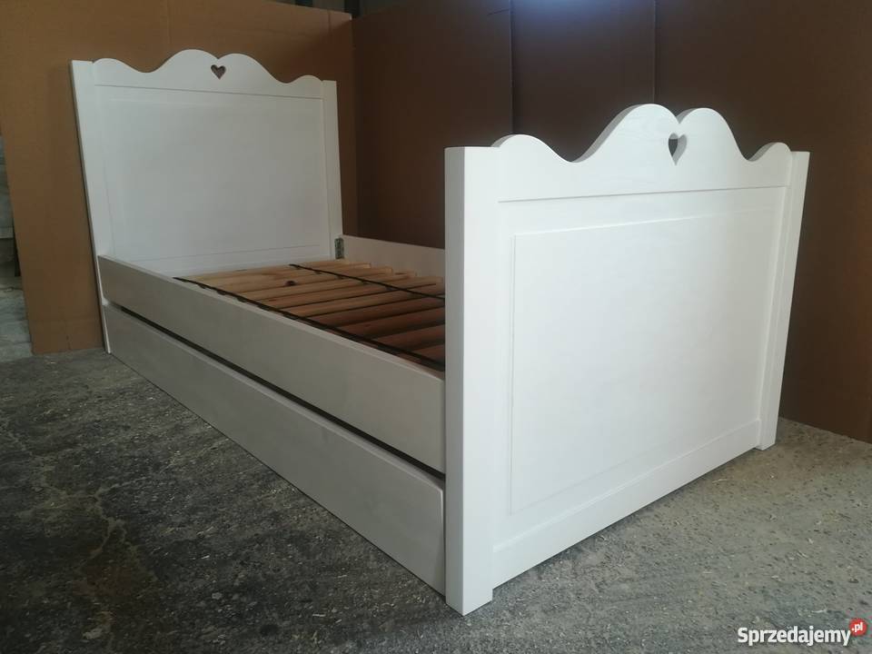 Łóżko drewniane białe z serduszkiem 80x180