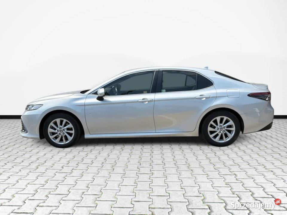 Toyota Camry 2023r Salon Faktura VAT23 hybryda Warszawa