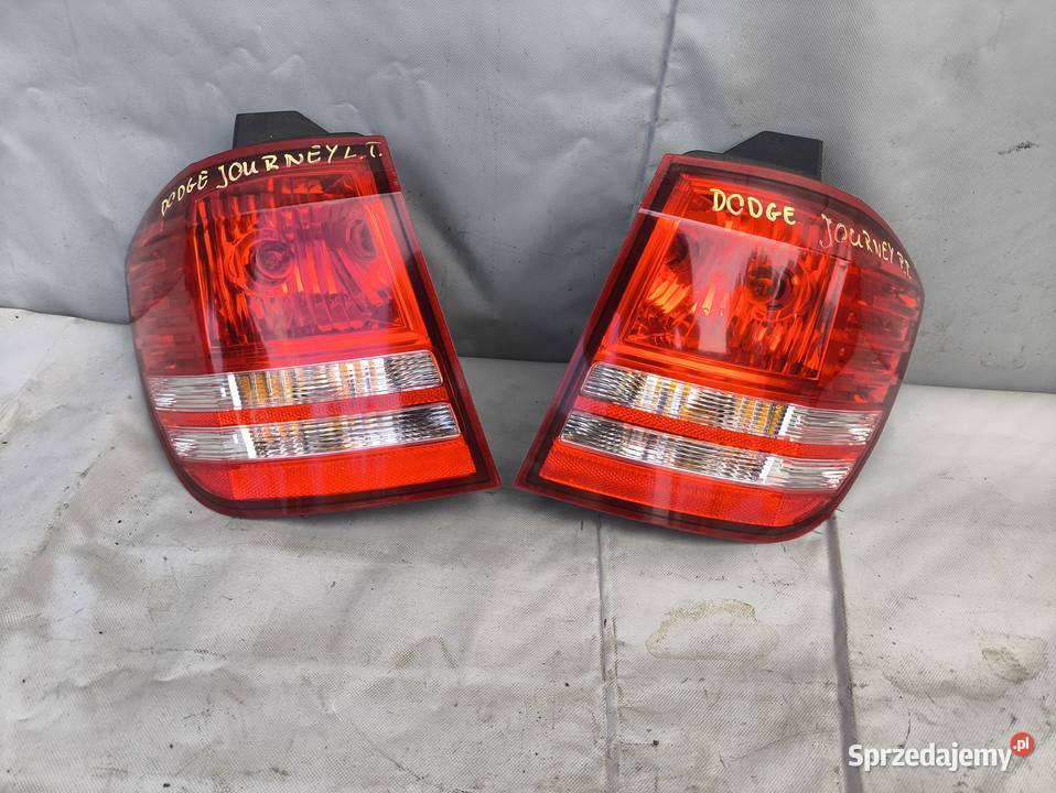 DODGE JOURNEY FREEMONT LAMPA TYLNA PRAWA LEWA Radom sprzedam