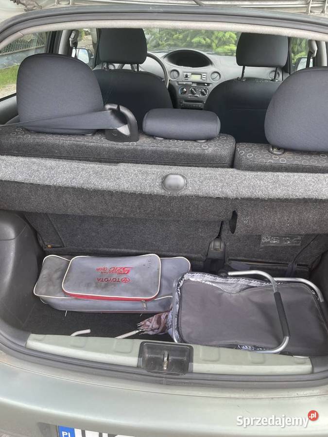 Toyota Yaris 10 Base