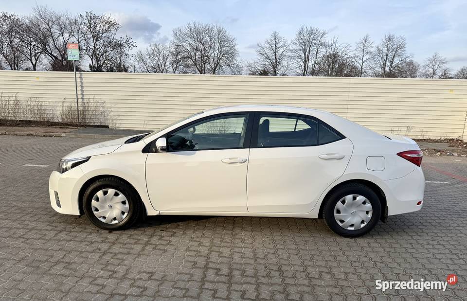 TOYOTA COROLLA 14 D4D diesel 2014 SALON POLSKA elektryczne lusterka Corolla mazowieckie Ożarów Mazowiecki