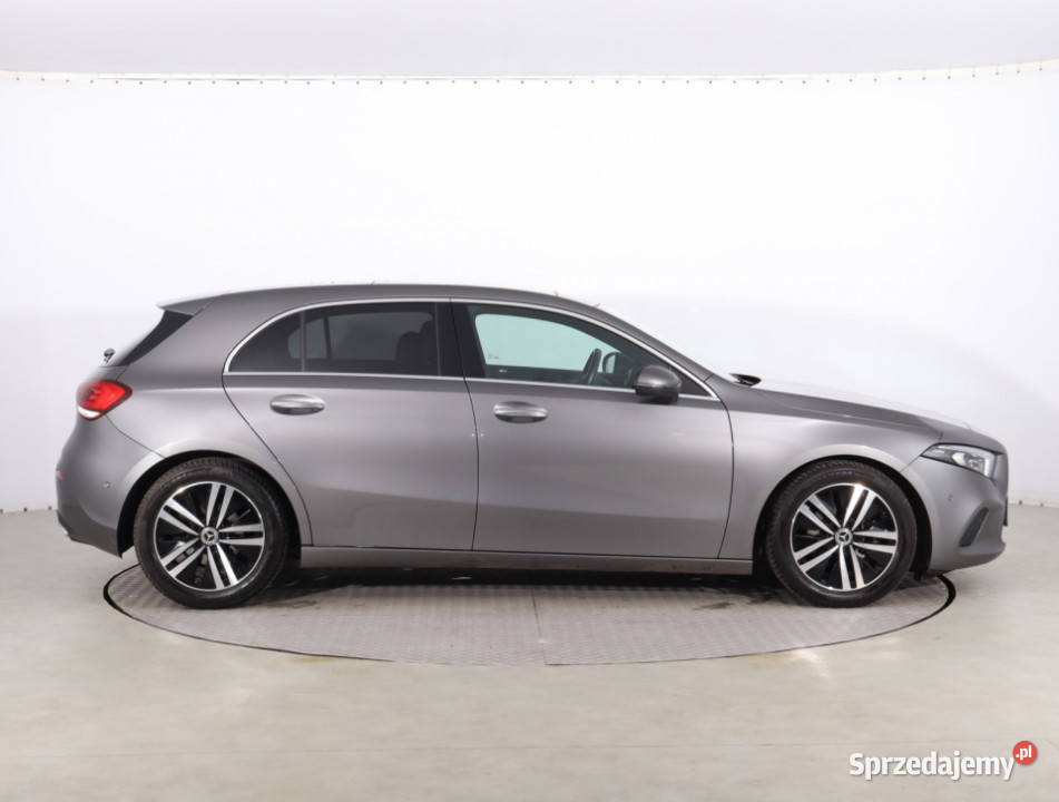 Mercedes A A 180 światła LED