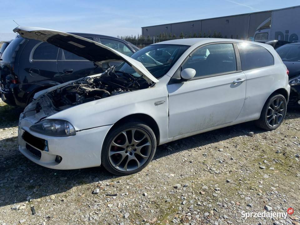 Alfa Romeo 147 Alfa Romeo 147 JTD Hatchback Pleszew