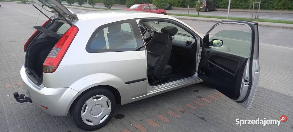Ford Fiesta 1300 44 kW 60 Kat benzyna produkcji Rok produkcji 2005 Ostrów Mazowiecka