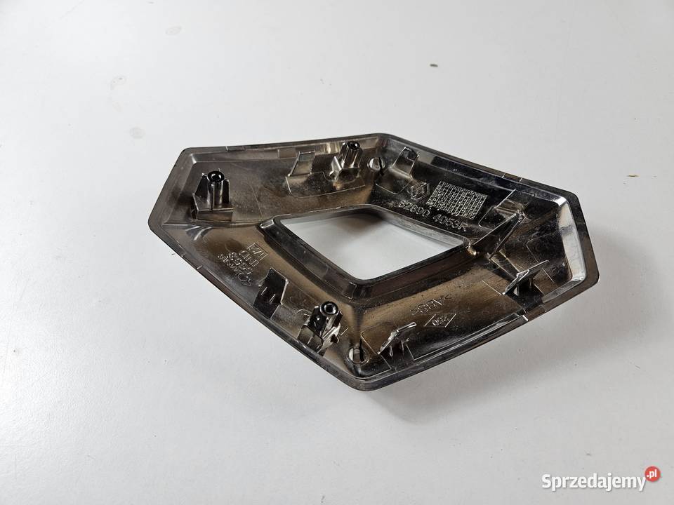 RENAULT MASTER 3 III ZNACZEK EMBLEMAT LOGO PRZÓD Emblematy