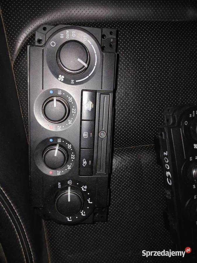 Panel klimatyzacji chrysler 300c brak sprzedam