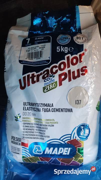 Fuga Mapei ultracolor plus 137