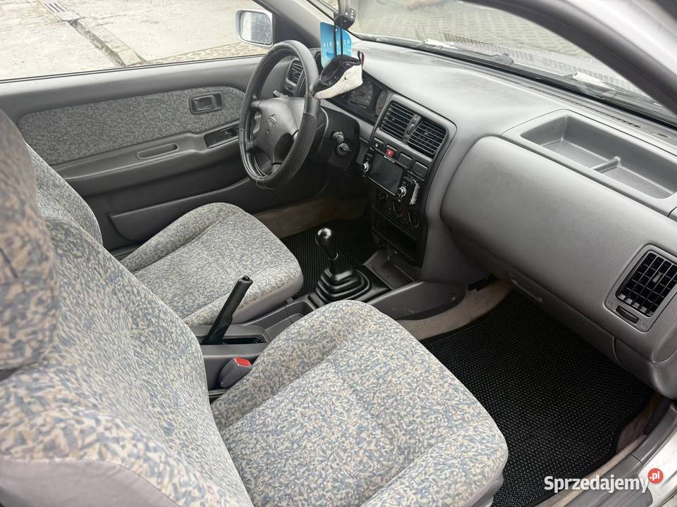 Nissan Almera Do Jazdy 2000r Długie Opłaty srebrny Dębica