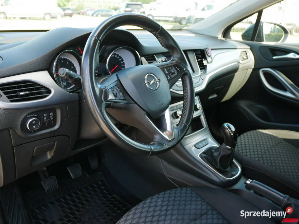 Opel Astra V 12T 130 Eu6 Enjoy Hatch Krajowy Goczałkowice-Zdrój