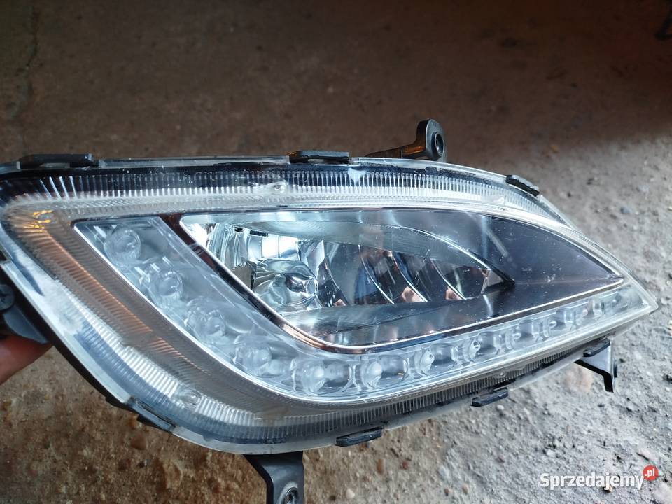 Hyundai i30 II GD halogen LED prawy Turek sprzedam
