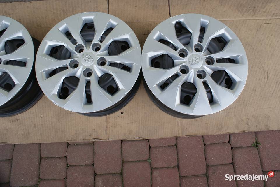 Stalowe 5x114x671 6Jx15cal ET46 Hyundai i30