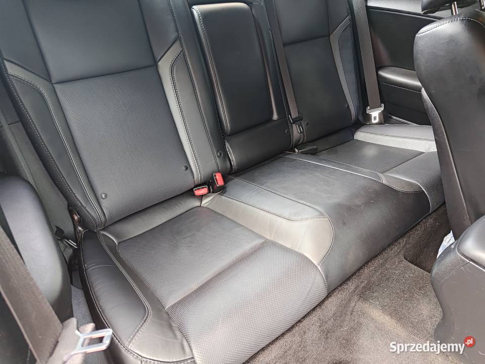 Dodge Challenger SXT Plus niski przebieg ładny Rok produkcji 2015 Lębork
