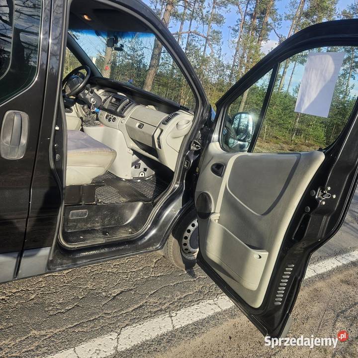 Renault Trafic 19 dCi 8 osób Klima Długie opłaty Chocianów