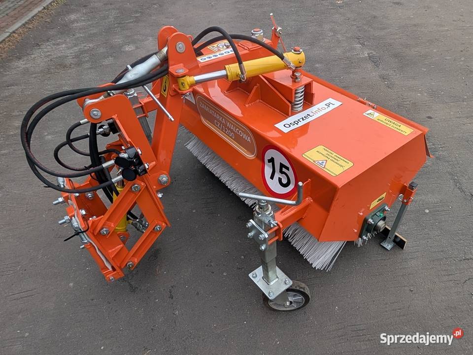 Zamiatarka hydrauliczna walcowa CZ1200 Zamiatarki
