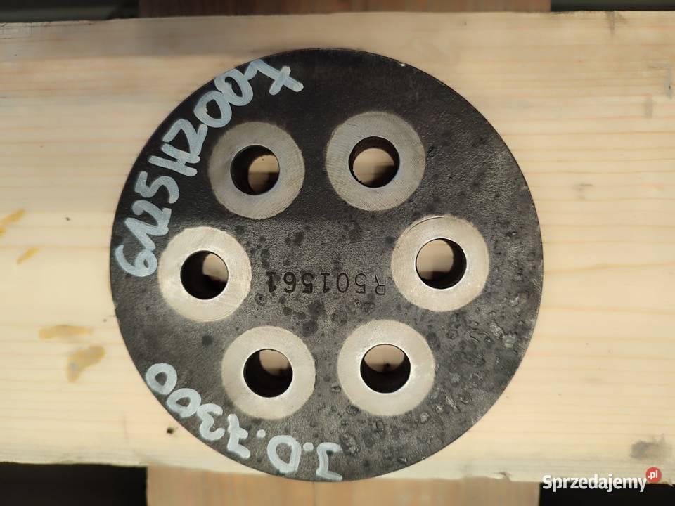 Podkładka dystansowa R501561 silnika JOHN DEERE Pozostałe Wilkowo