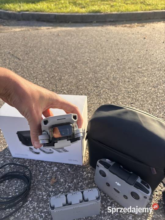 Dron DJI mini 2 fly more combo nowy Pozostałe Elektronika