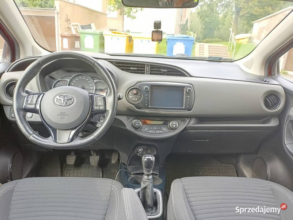 Toyota Yaris III 13 LPG 133VVTi 99 Dynamic HAK I Olsztyn