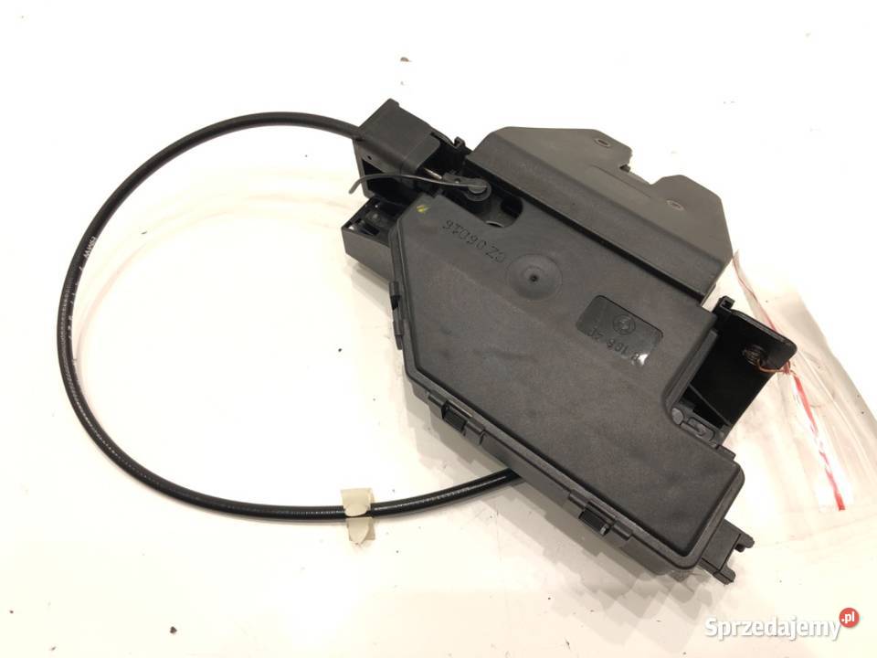 ZAMEK KLAPY TYŁ BMW E92 SportowyCoupe 8196401 osobowe Zamki, wkładki i kluczyki