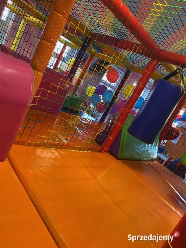 Małpi gaj Plac zabaw Figloraj Brzeziny