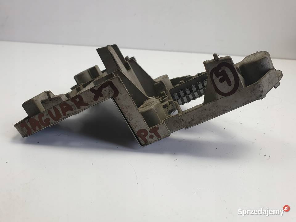 Jaguar XF WKŁAD TYLNEJ LAMPY prawy tył pasażera Rudka