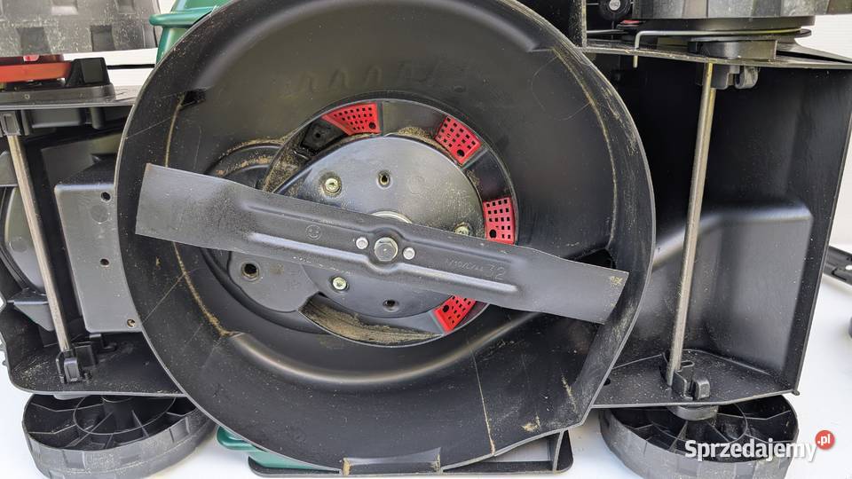 Kosiarka akumulatorowa Bosch CityMower 18V32300