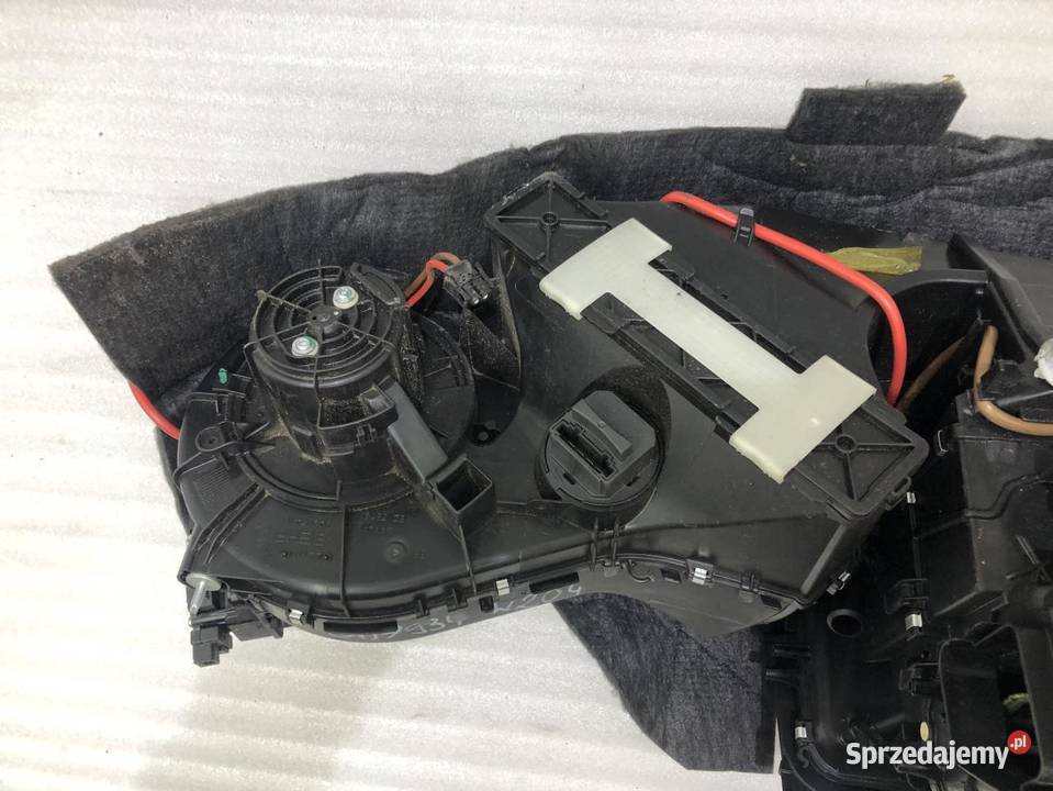 NAGRZEWNICA MERCEDES CKLASA W204 A2048300962