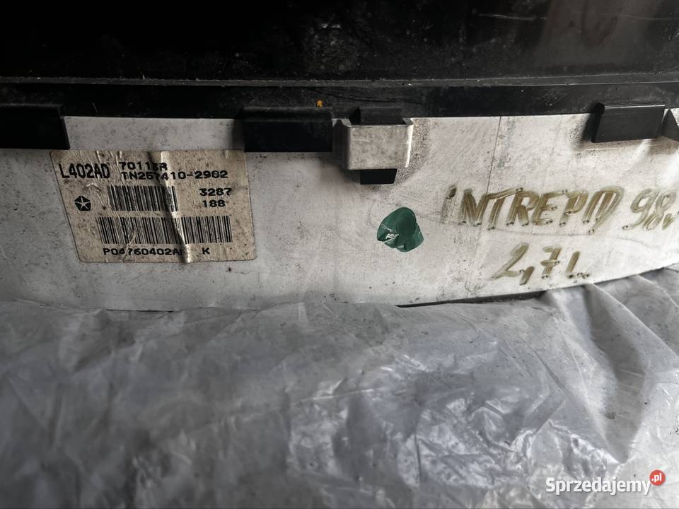 Licznik Dodge Intrepid 1998 27 P00760402AE