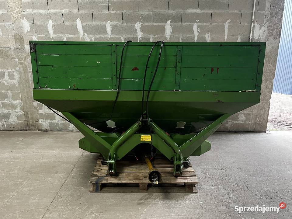 Rozsiewacz do nawozu AMAZONE ZAU 1501 sprzedam